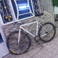 بايسكل رياضي c700 ..نقص جوب خلفي والزنجيل يفلت..والثاني حجم 20 التأثير...