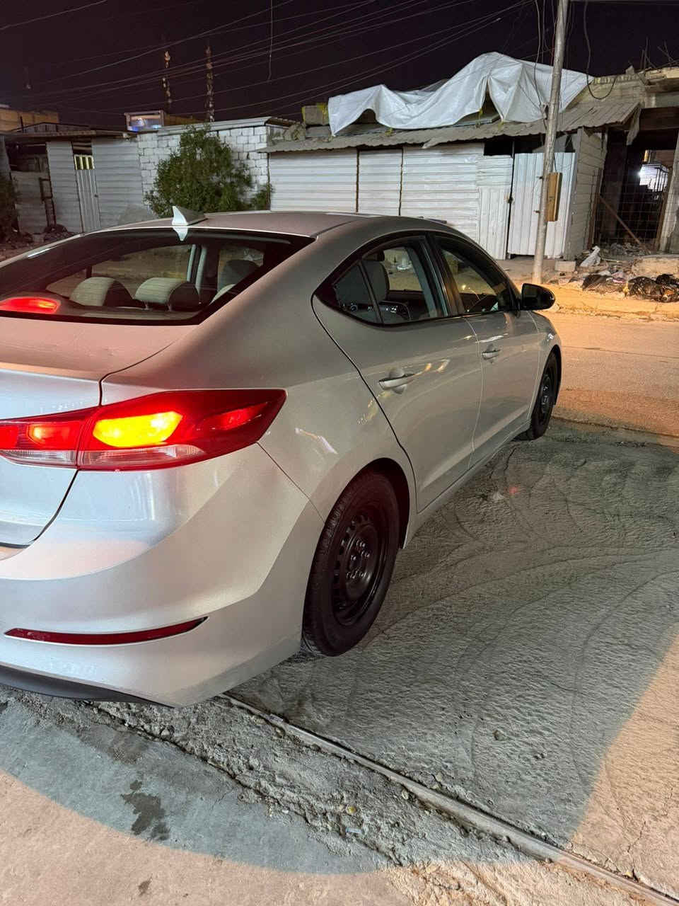 سلام عليكم 
هونداي النترا 
موديل 2017
رقم سليمانية دولي سنويه وهزه جدد
محرك 2000 دوش
كير اي تي صدر جديد
بيه شكم مكان صبغ
حلوه سياره بدون اي نقص
السعر 120 وبيه مجال المكان بغداد الاسكان مكلف بالنشر التواصل واتساب او اتصال فقط
-بيع فقط

‭ 0773 640 5676
