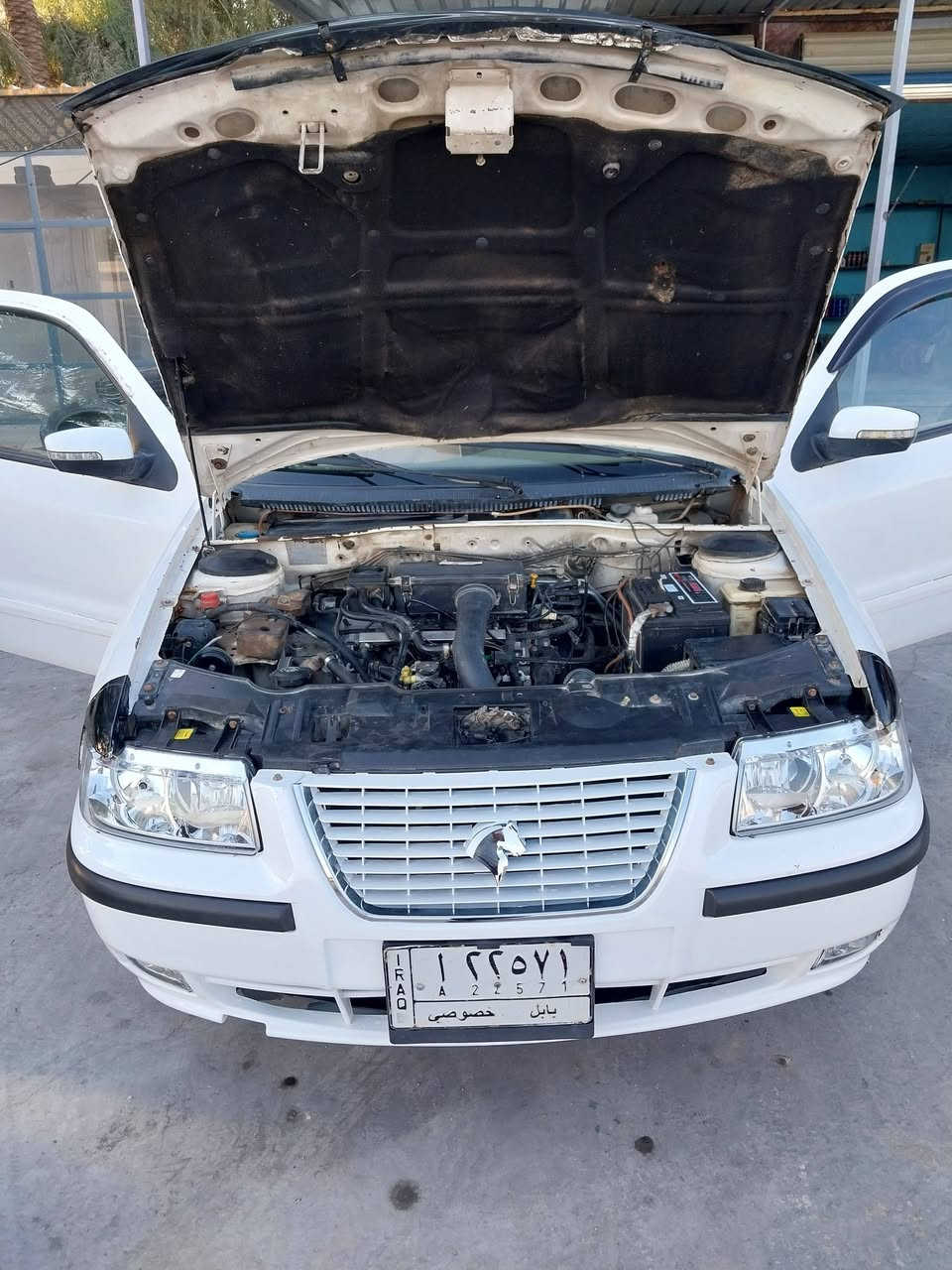 سلام عليكم وجمعة مباركة عندي سمند للبيع جواها تخم تاير جديد وباتري جديد رايدها ٢٨ ورقة وبيها مجال بسيط السيارة يحتاجلها شوية ترتيب  رقمي ***********
