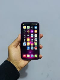 آيفون XR • ١٢٨ • فيس ايدي معطل