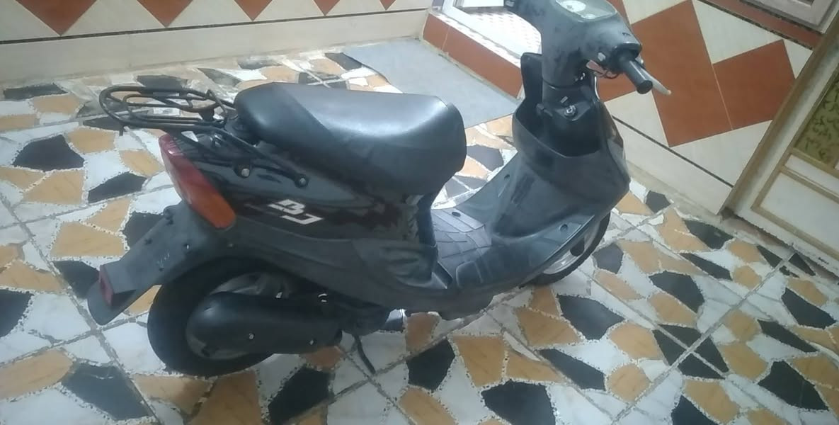 دراجه البيع يوماها ام تسعه زروف ياباني سعر ٧٠٠ وبيها مجال  ميسان حي جهاد  [***********
