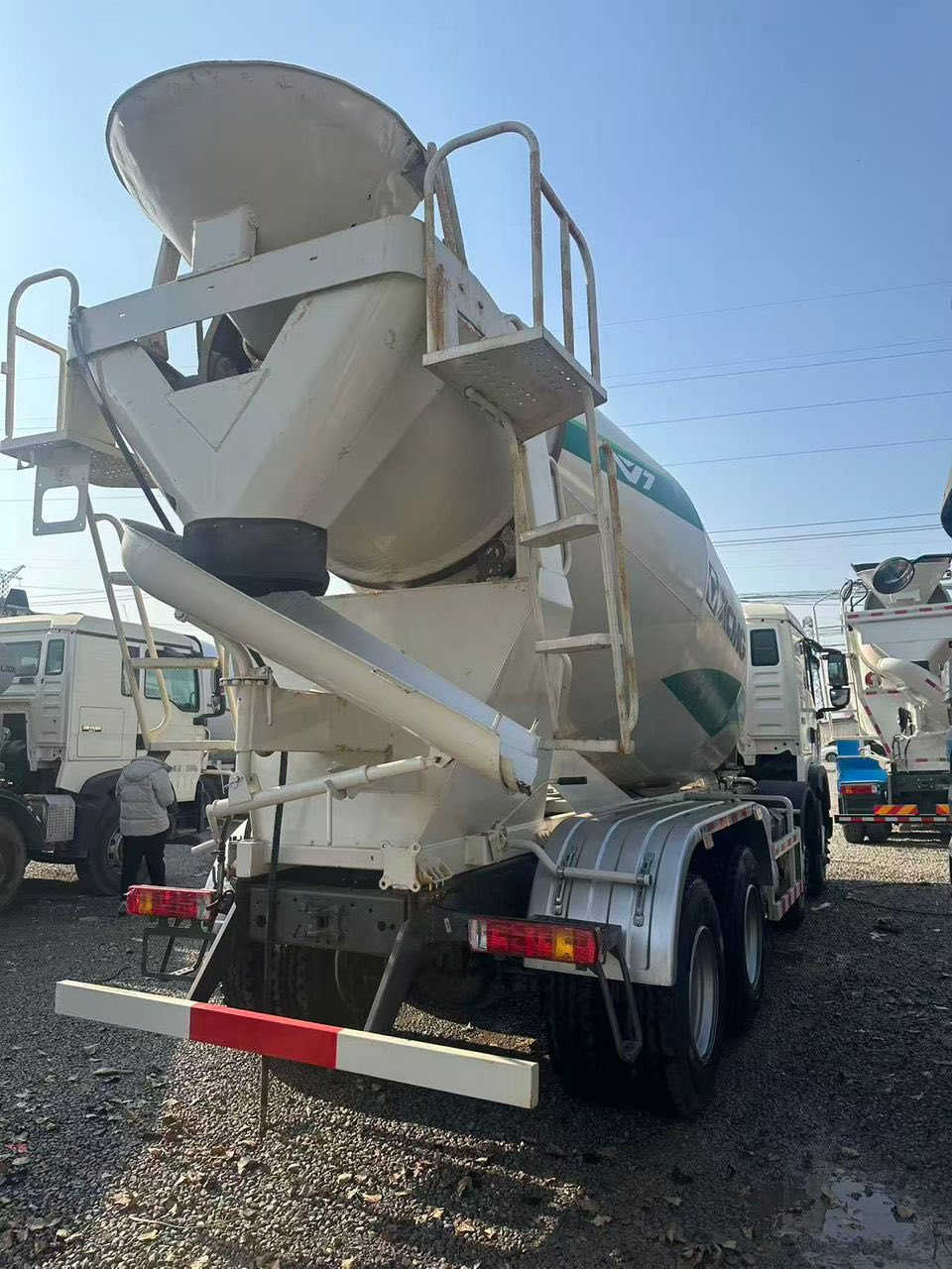 السياره مان تجميع صيني موديل 2023  السعى ١٢ متر
للاستفسار 
***********
***********
