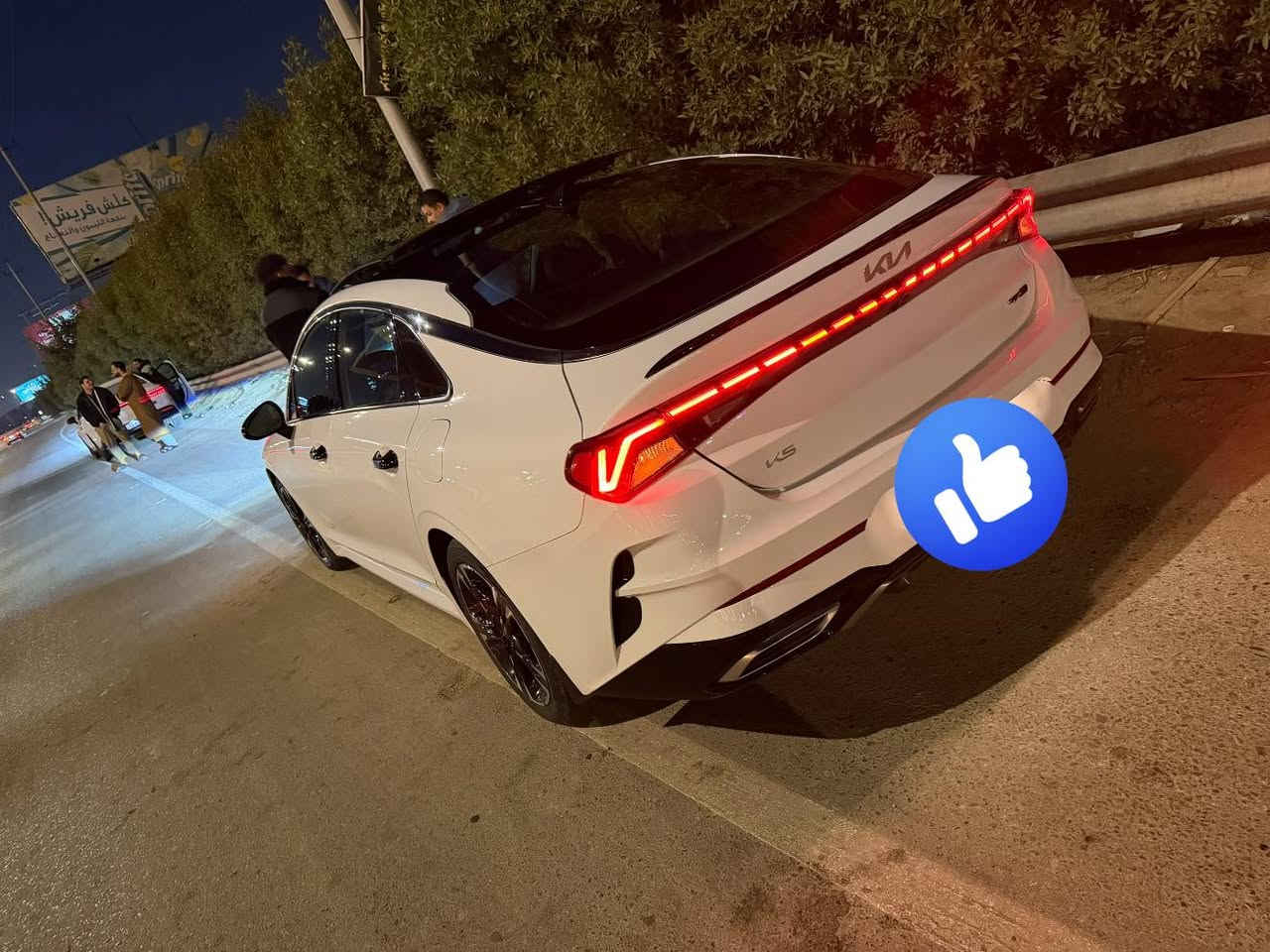 السلام عليكم الشراي يراسلني واتساب 
***********

K5 2023 للبيع 

وارد امريكي حادثها خلفي فقط بدون دواخل شرط 

المواصفات : engine 1600 تيربو AWD 

بانوراما 

كشن كهربائي جلد تدفئة 

ستيرن حرف D وتدفئة 

شحن لاسلكلي 

خمس وضعيات قيادة 

حساسات رادارات 

ويل قياس ١٩ 

بصمة تشغيل وابواب وتشغيل عن بعد 

صندوق ذكي 

ماشية 42,000 mile 

رقم بغداد 

الحادث خلفي فقط صور الحادث خاص واتساب كل الايرباك والدواخل مكفولات 

مكانها بغداد ⛔️⛔️⛔️

 

سعرها 198 وبي مجال بسيط ❌❌❌
