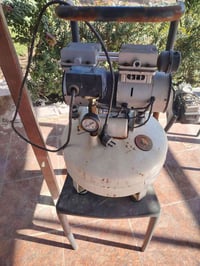 كبريسر امانت الله اخو الجديد سعره 50 الف مكاني بغداد اليرموك 077169780...