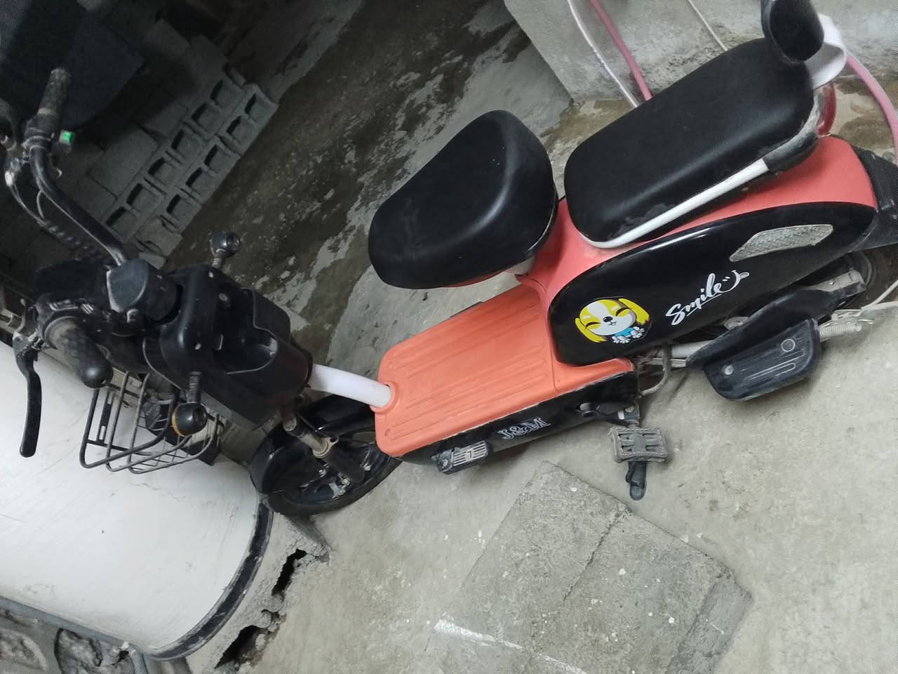 ماطور شحن للبيع السعر 250الف عراقي وبيه مجال التواصل مع هاذا الرقم *********** المكان  كركوك منطقه عرفه
