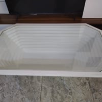 ميز وسطي • نضيف
