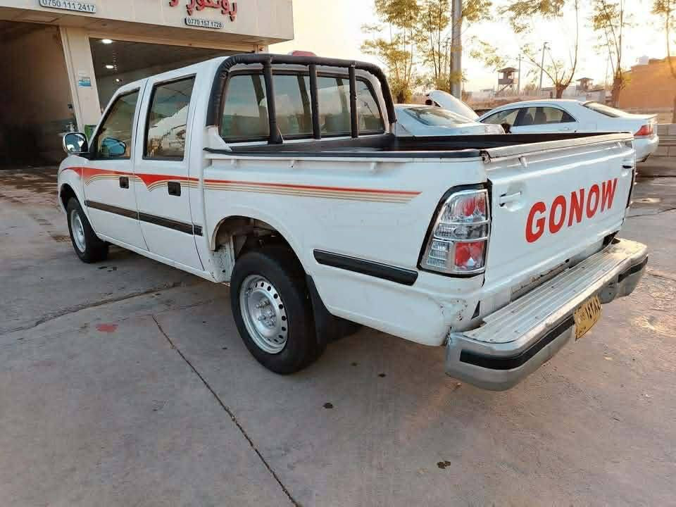 ماشەڵای ئەوێ ماڵی فەقیرە هەتا خوا حەزکات سەیارەیەکی مەزبوتە گێڕ و مەکینە ئەکسلی بەشەرتکارەبای و شتی مەزبوتە مەکینەی چوار وای لەسەرە سەنەویە گەرمی ئیش ئەکات هەکەیل و شانسی زۆۆر زۆۆر جوان و مەزبوتە   سەیارەکە لە سلێمانیە سعری ۲٨ گەڵایە کێ حەزی لێ بوو لە خزمەتیام
***********
