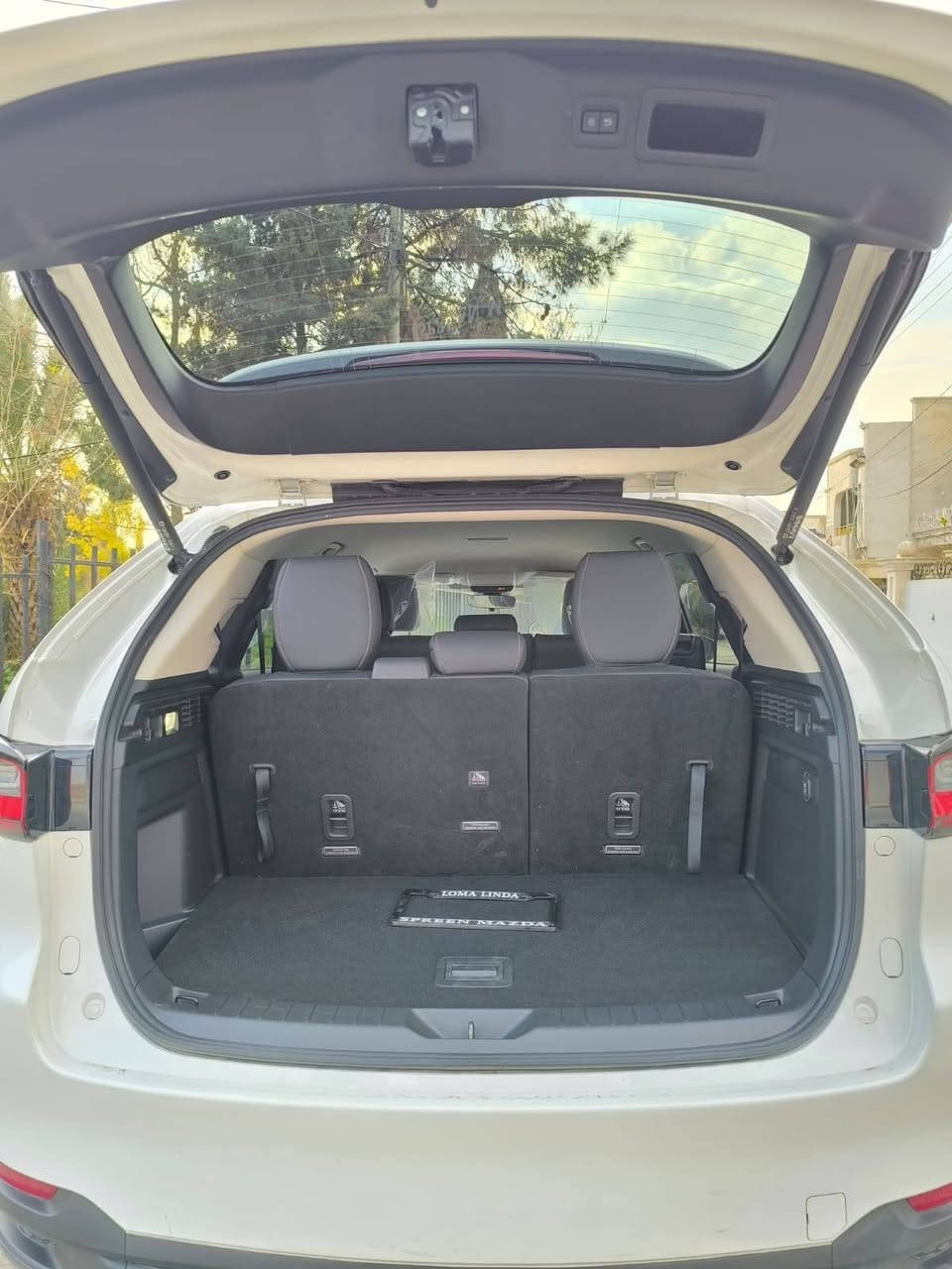 عربي 
للبیع فقط 
MAZDA CX90 
 
مــــــــودیل/2025
مواصفات/ كاميرة ، حساس ، دبل اكسل ، سبعة الراكب ، كشن جلد 
محرك / V.6 ست سلندر
3.3 توربو multi hybrid 
بدون ایرباك ، بدون دواخل
بدون صبغ ( ثلاث مكان PDR)
5 ألف كم ماشي 
رقم موقط 

سعر   (( 26000 $  ))
 
عنوان اربیل ، للاستفسار 
***********

کــــــوردی
تەنها فرۆشتن بە نقد 
MAZDA CX90
مازدا 
مـــۆدێل / ٢٠٢٥
مواسفات /  شاشە,کامیر  ، حەساس, 4×4 , سێ رێز کوشن، کوشن جلد 
مەکینە/V.6 شەش پستۆن 
٣.٣ تۆربۆ / موڵتی هایبرید
 بێ ئێڕباگ ، بێ ناوگرتن 
بێ سبوغ (٣ جێ PDR )
( ٥) هەزار  کم چووە
ژمارە کاتی نەشکاوە

نـــــــرخ  (( ٢٦٠٠٠$  )) 

ناونیشان هەولێر
 پەیوەندی واتساپ  *********** أربيل, العراق
