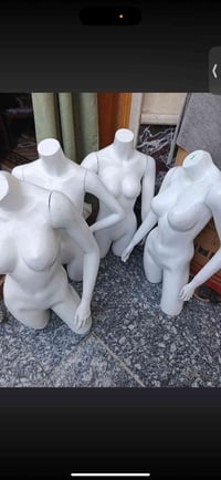 يوجد ملكانات عدد 6 سعر  القطعه 15 قطعتين 25 يوجد توصيل 07703018000 عنو...