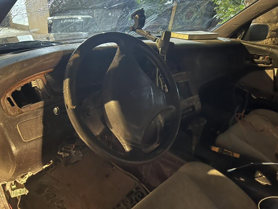 سلام عليكم سياره بطه مكينه ٢ ونص مكينه وكير مشروطات كصه بيه السياره قماره  رقم ديالئ هاي واضحه بل صور  السياره  راعيه بغداد السعر ٢٥ وبيه مجال رقم التليفون *********** مكان نجف مشخاب
