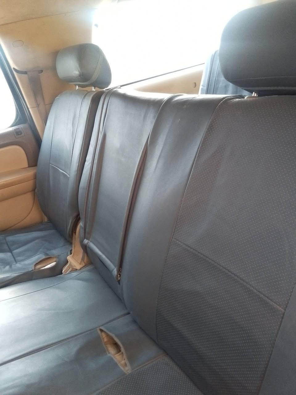 سلام عليكم يوكن سته برغي موديل ٧ اجره رقم انكليزي كير مكينه جدد اكسنت طايف حداديه جديده السياره خير من الله سنويه ٣٠مجدده مصفره غرامات وهيه السعر ١٢٥بيع مستعجل ت ***********
