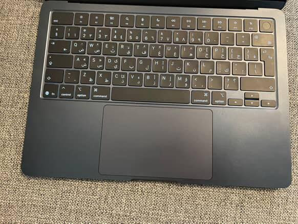 مرحباً شباب
متوفرة ماك بوك بهاي المواصفات : 👇

MacBook Air M4 13-inch
512 GB storage 
16 GB memory 
M4 chip 
10-core cpu 
10-core gpu
اللون اسود midnight 
تاريخ الشراء : 2025/8 

الحاسبة رهيبة ك اداء للمونتاج او الاعمال الهندسية او اي شي 
ببالك واستخدامها جداً خفيف على گد تصميم كم فيديو ونظيفة اخت الجديد وشخط ما 
 بيها وموجودة الكارتونة والشاحنة الاصلية مالتها وبعدها مشمولة بالضمان 
السعر المعروض : 1,550,000 
وبيها مجال بسيط للطيبين


**إذا كنت صاحب هذا الإعلان وتريد حذفه لأي سبب، رجاءا أرسل رسالة إلى الدعم الفني**