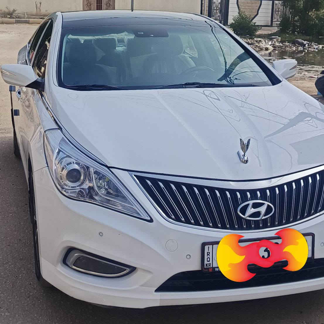 السلام عليكم
هونداي ازيره موديل 2014خليجي.....رقم اربيل دولي الجديد 
فول موصفات  Vip
 مكينه 6 سلندر 
سيارة كفالة  عامه ماعده بارد ب الجاملغ الايمن بسيط
مكينه وكير حداديه وتخم تاير تبريد غرفه جديده خير من الله 
 جرس بل 120
سياره نضافته 💯 بل 💯 شكد ما توقع نضيفه وجاهزه 
موصفات السياره 
بصمه ابواب وتشغيل 
بانوراما طكتين 
كشنات جلد
داخل ملكي للخير 
تدفئه  كشنات
قطعتين تبريد 
تحكم كشنات منفصل بل ابواب 
تحكم بيانو
تحكم كشنات كرهبايي 
برده خلفيه كهربائيه 
بردات جانبيه خلفيه 
مري شفط نظام ترحيب
عنده تقرب اناره داخليه 
فتح صندوق ذكي 
لدات خلفي 
حساس امامي خلفي 
نظام اصوات انفنتي 
لد مري جانبي 
حساس خلفي امامي
سايد برك بصمه
يدات نيكل إشارات ترحيب جانبي 
دمام خلفي كولتي عالي 
دبل كزوو خلفي 
ويل كب 19 كرؤم......
------------------------------------------
مكان سياره.... الديوانيه
السعر150وبيه مجال كلش بسيط 
اتصال  ***********
