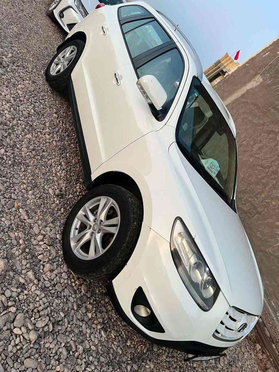 خليجي كفاله محرك سته سلندر سياره نضيفه بمعنى الكلمه
محرك 3500 السونار مرفق مع المنشور فول مواصفات 
فتحه +بصمه وغيرهن من المواصفات السياره ما ناقصه
السعر ١٦٥
 شي المكان بغداد بوابة الكاضميه 
رقم الهاتف واتساب متواجد /***********

