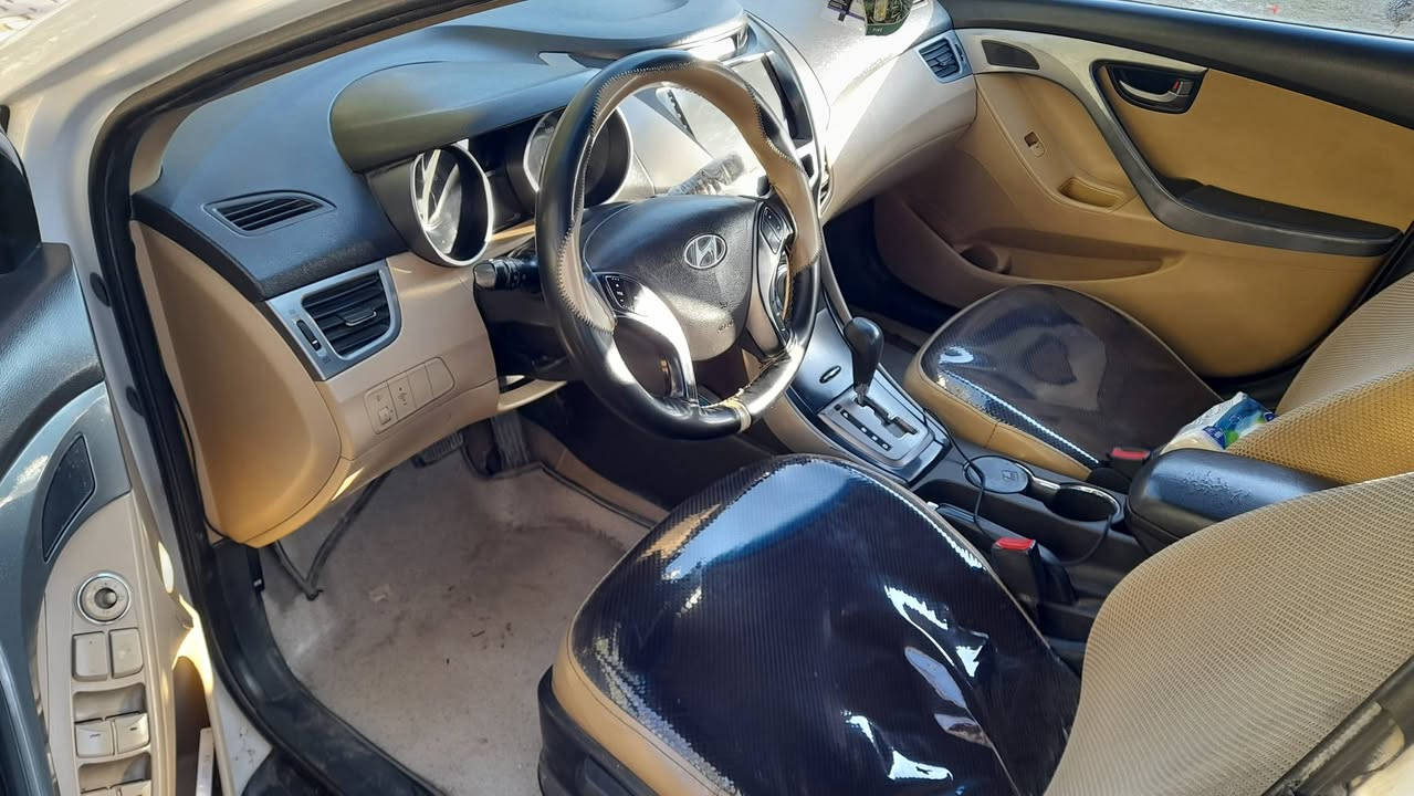 النترا للبيع او مراواس بتكسي 2013 رقكم كربلاء خليجي محرك 1800 بيه جاملغ الخلفي بي صبغ ولبنيد مبدل اثر طخه قليله شواصي تكم مكفولات من الصبع والضربه السعر 108 مراوس بتكسي وينطوني فرق ترهم ***********
