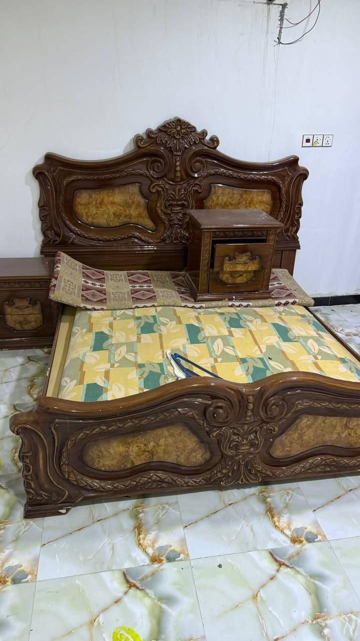 غرفة نوم مرتبه 6 قطع ب المعقل 
450


**إذا كنت صاحب هذا الإعلان وتريد حذفه لأي سبب، رجاءا أرسل رسالة إلى الدعم الفني**