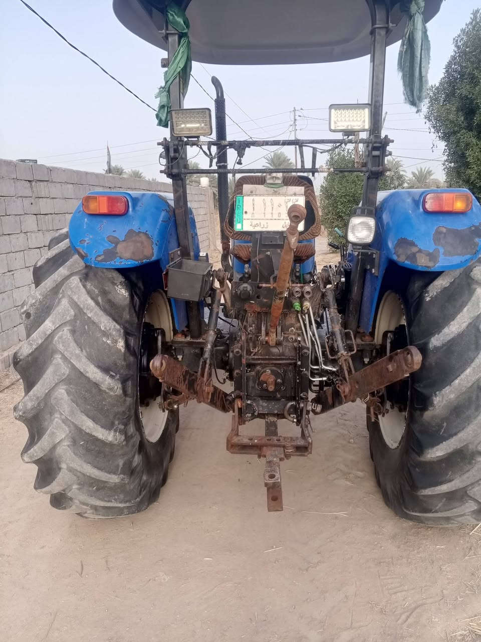 السلام عليكم مكينه يوهولاند موديل 2014حره بسمى للاتصال على الرقم *********** المكان  بابل
