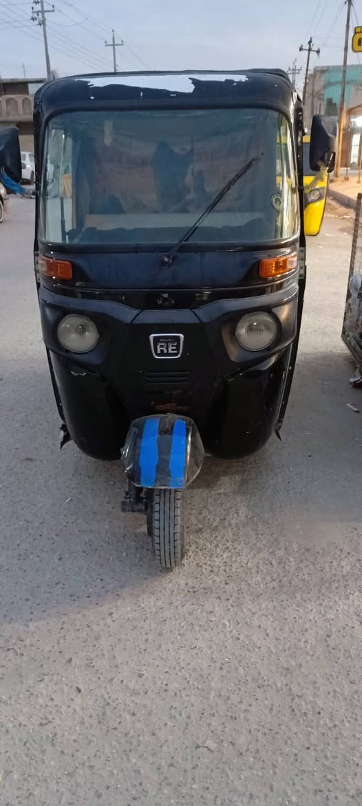 السلام عليكم ورحمة  تكتك باجاج مديل 20 اوراق اصولي تكتك تخبل حلوه محركه نضيف كلش كشره كلش حلو السعر 4700وبيها مجال قليل  كفاله لحد الترقيم مكاني الناصريه الفضليه 

رقم الهاتف ***********
