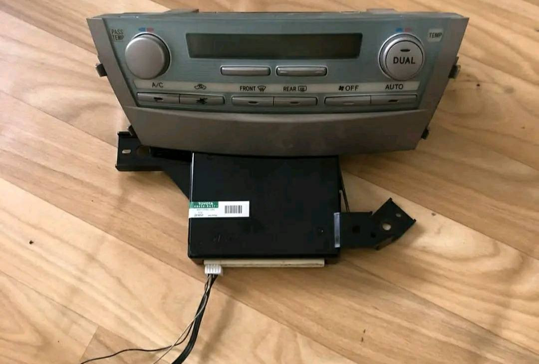 سلام عليكم تحياتي وكل احتيرام
كيجات كامري من موديل ٢٠٠٧ الي ٢٠١١ امريكي وخليجي 
يدات باب داخي موديل   ٢٠٠٧ الي ٢٠١١ امريكي وخليجي
تحكم بيانو كامري موديل ٢٠٠٧ الي ٢٠١١ امريكي وخليجي 
رقم تواصل واتساب***********
