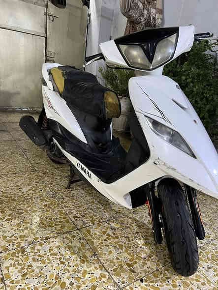 السلام عليكم دراجة ثعلب مكفولة من كلشي محرك وكهربائيات نكرة سلف شلعة ومعدل خير من الله عليهة كلج امامي جديد وزوج تايرات جدد  رايدهة ب750 وبيها مجال حك الجية مكاني بغداد الحرية متوفر واتساب ورقم ***********
