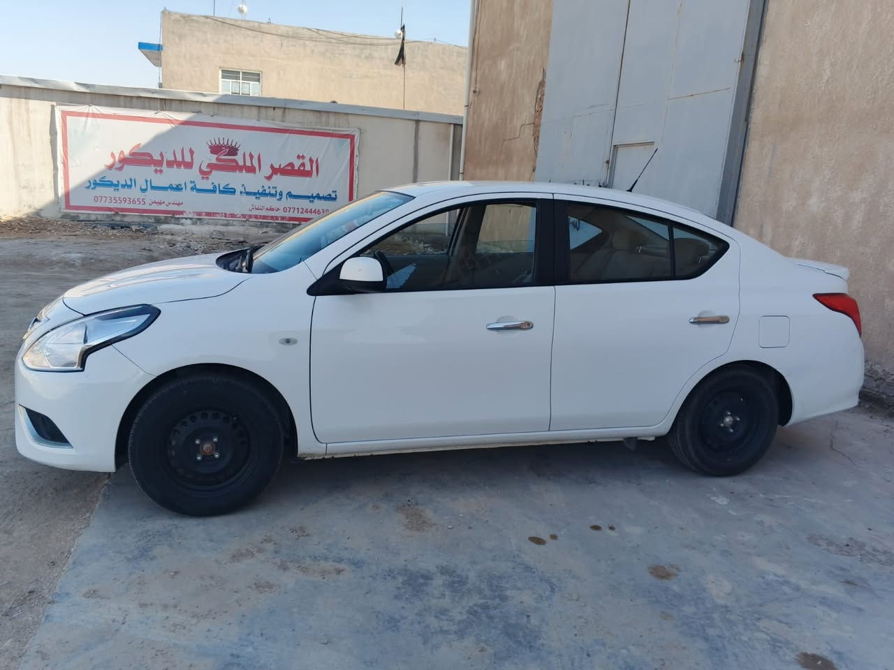 هندي 21.     ماشيه 68 السعر 105مكان ديوانيه بارد بلصندوك ***********
