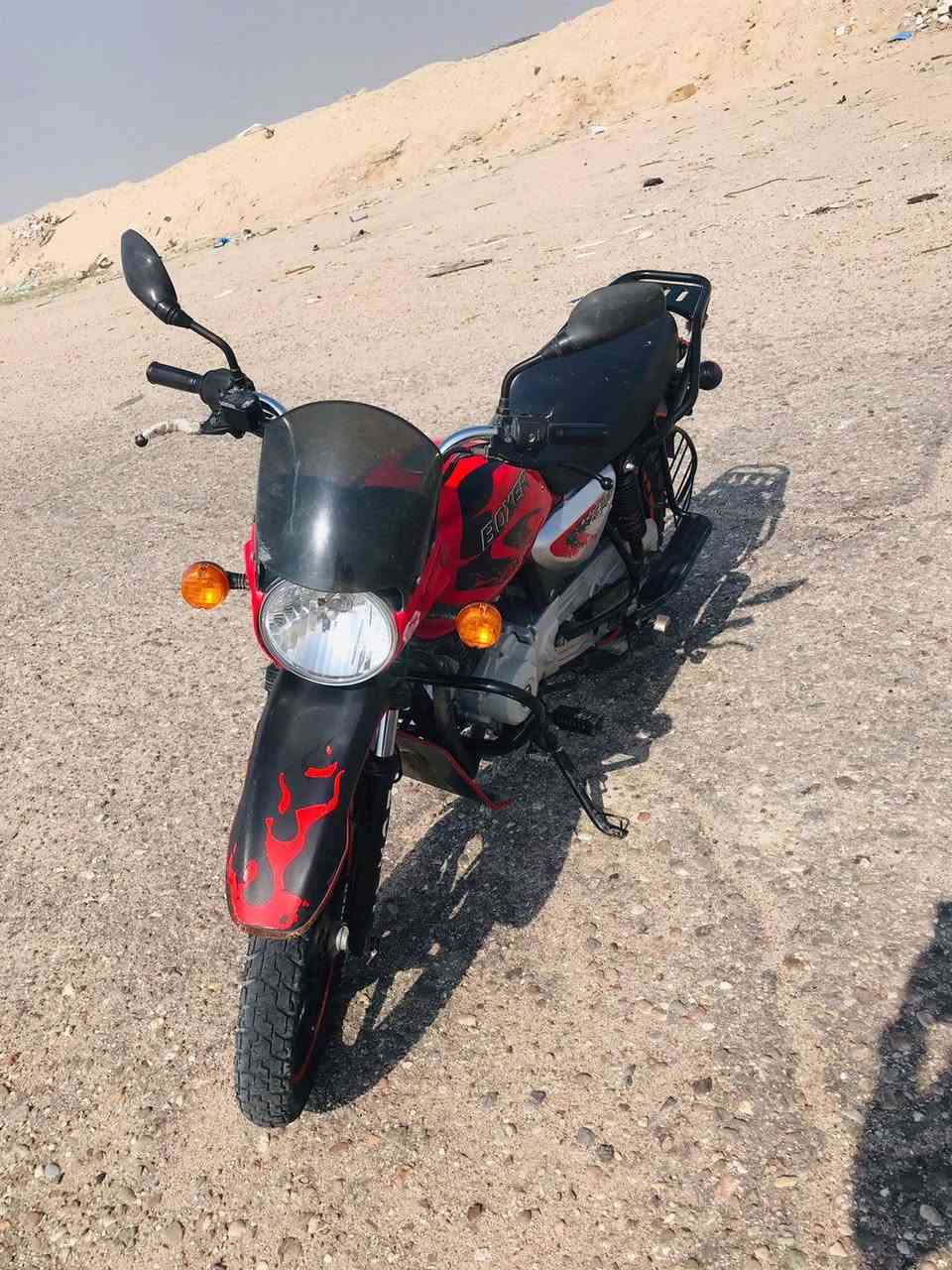 اللبيع دراجه بوكسر
مديل 2021
وراق 
دراجه كامله من كلشي 
بيهه خيط تبخير قليل فقط 
السعر 1350
رقم صاحب الدراجه ‏‪0782 184 2714‬‏
