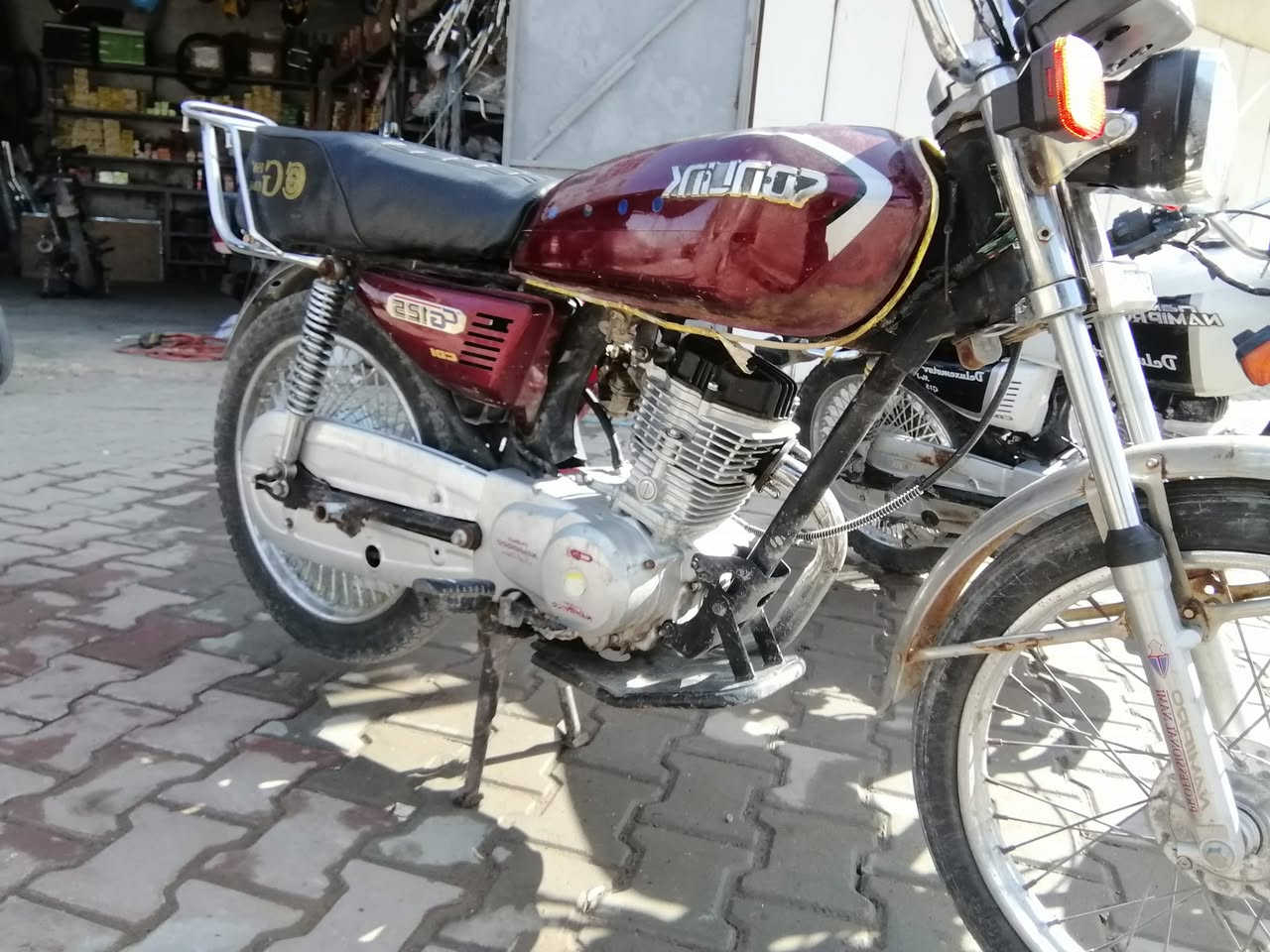 لبيع دراجات اوراق كامل
***********
