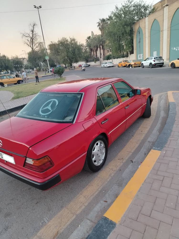السلام عليكم دب 300 موديل 89مكينه كيربلاد تبريدصدرغرفه كريمي صدرقواعددبل بلادسياره جاهزه للأخير رقم بغداد هزه جديده بااسمي اتصال فقط*********** مكاني بغداد السعر75 بغداد, العراق
