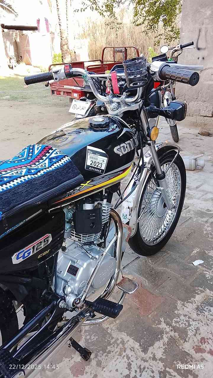 البيع دراجه تايكر جديدة حيل وكامله وكله شغاله مكينه كفاله مامفتوحه الدراجة انضف من  الصوره موديل 2023 المكان كربلاء الأمام عون السعر 550 وبيه مجال بسيط الرقم ***********
