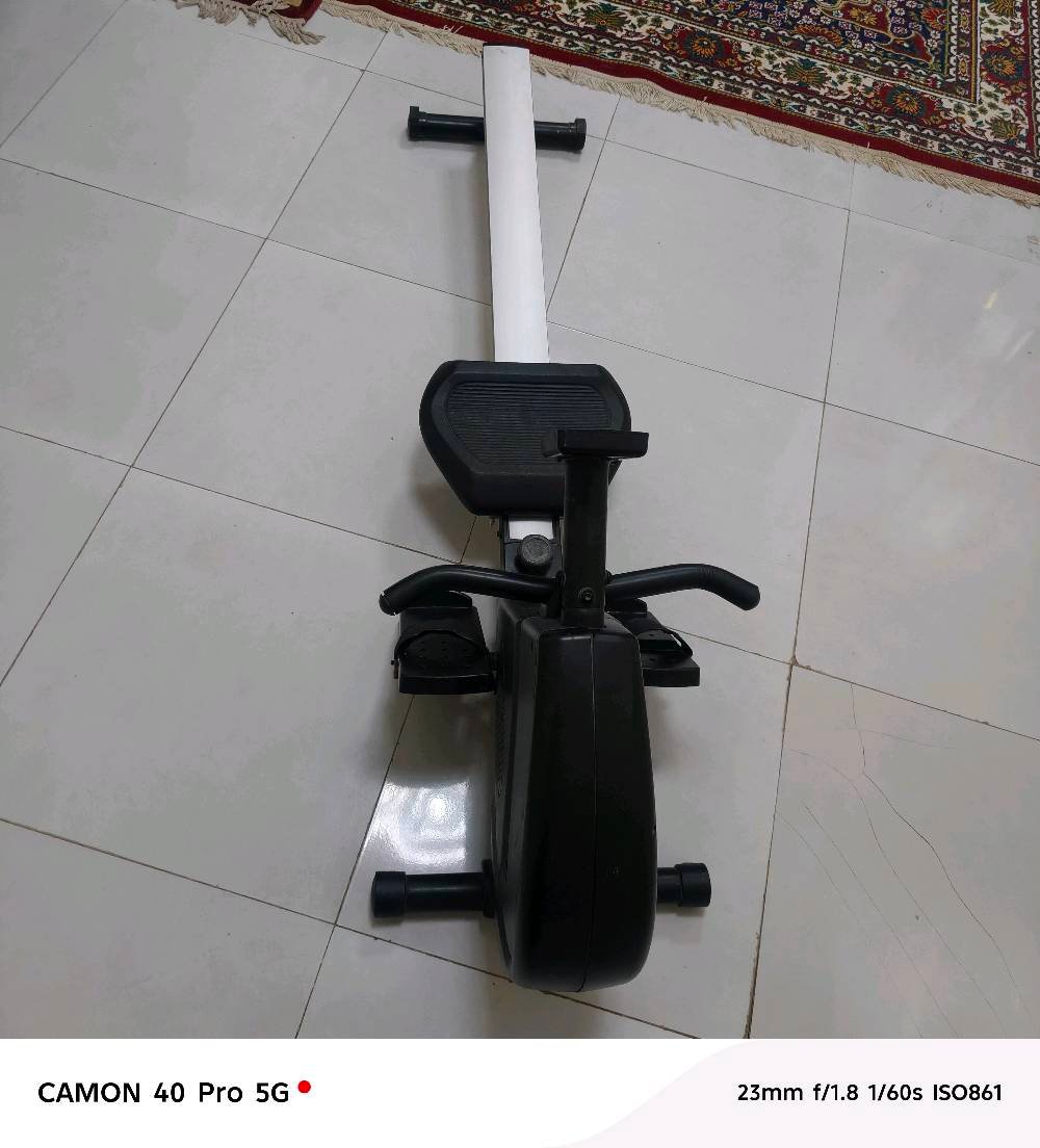 للبيع جهاز رياضي للتجديف لحرق الدهون الجسم نضيف جدا استعمال قليل السعر   100مع مجال مكاني كوفه  ***********