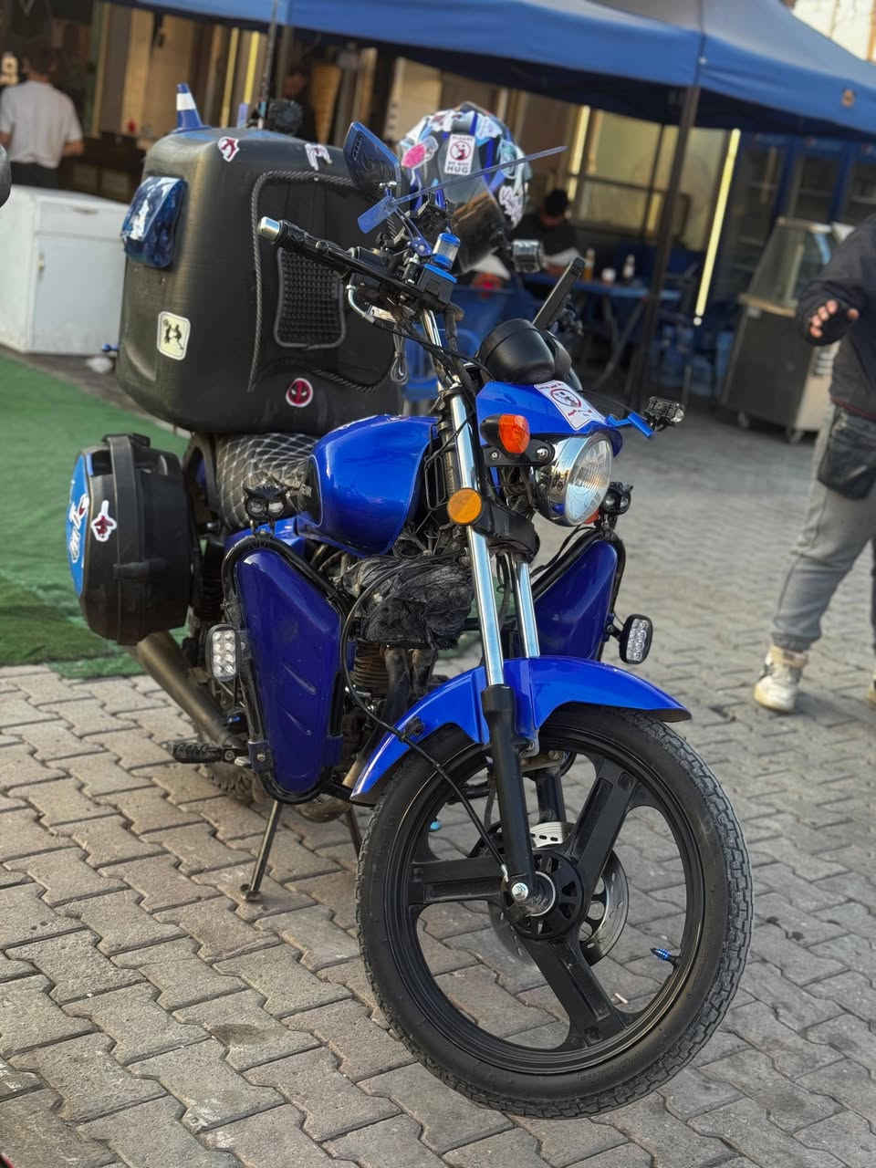 السلام عليكم
دراجة 🏍️ Keeway RK-V125C (125 cc naked)
ماشيه 13الف يعني بعدهي كلين صار شهرين من طالعة من الصفر موديل 2025. دراجة جاهزه من كلشي سوائن لشغل الدلفري او للمسافات الطويلة تحويل مباشر وهاي صوره من جانت بالوكاله ومن صارت يمي ميحتاج اشرح ع لنضافة لان بعدهي كلين تجي تفحص اذا اكو شخط عليه *********** موجود واتساب
