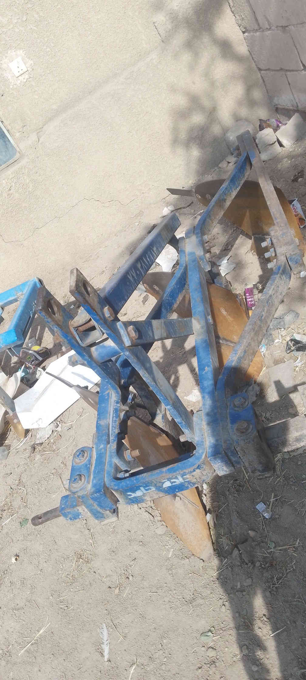 السلام عليكم معدات مكينه عنتر كامله فيدان وفراك وخرماشه 3متر الاستفسار عل رقم ***********
