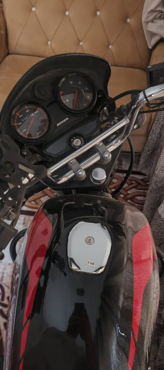 سلام عليكم شباب دراجه بوكسر مديل 25 دراجه جديده بعده على سحك دراجه رقم اربيل بسم شركه تحويل بسمك على صاحب شركه مجاني العنوان ديوانيه شارع الوكفه سعر 2500 رقم تلفون ‏‪***********‬‏
