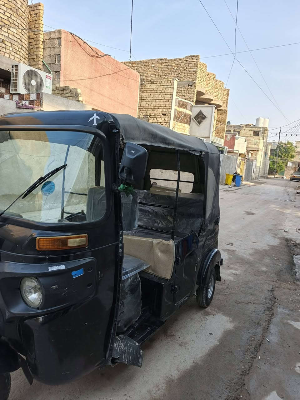 السلام عليكم تكتك 22 لبيع رقم وسنويه بسمي
لتكتك بيه لصفحه ليسره معمره وبيه براد قليل مئشر علي بلصفحه ليمنه 
بيه تنقيص 
مكاني مدينة الصدر الدسيم قرب اسواق جدو 
لسعر ٨٢٥٠ وببه مجال 
ه‍ ***********
