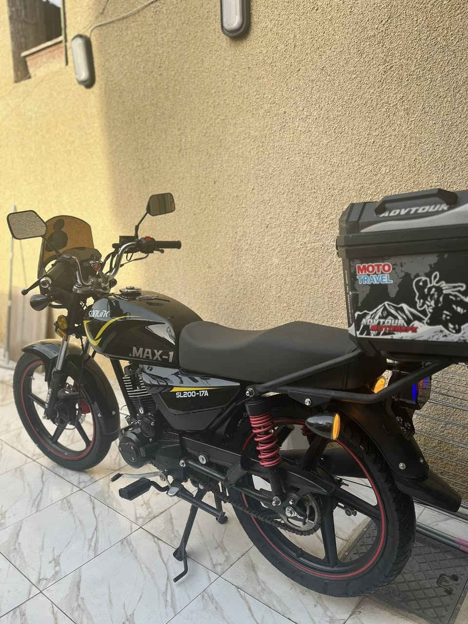 سلام عليكم
دراجة سونلك 2025 5 كير كاملة مابيها اي نقص مكينة كير كهربائيات كفاله كلشي بيها شغال نكرة سلف هندر  عنوان دورة ميكانيك 
***********
