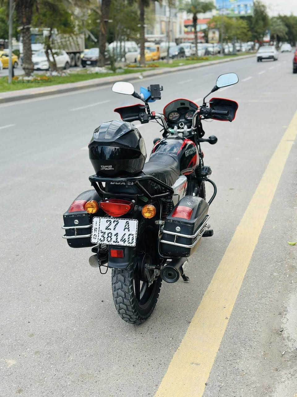 سلام عليكم دراجه بوكسر 2022 طالعه من المعرض 2023شهر 10 أستخدام كلش بسيط أستخدام شخصي دراجه من البيت للمحل كفاله من كلشي رقم وسنويه بسمي مكاني بغداد الشكل يحكم عليها دراجه خير من الله مالت جناي ماشيه 18الف برقي ما مفتوح بيها سعرها 2350وبيها مجال للشراي 
***********
سبب البيع السفر
