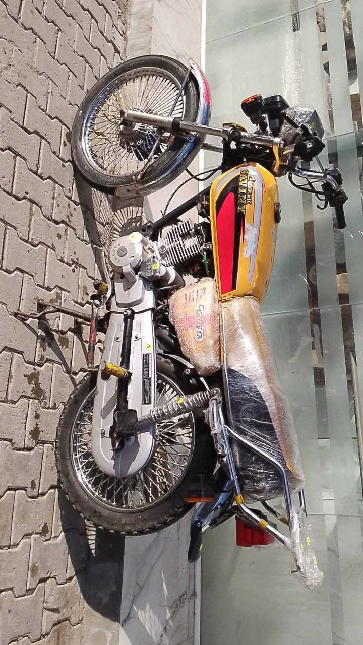 سافين 5كير
محرك شرط لووك لا صوت لابخار لاصرف  تايرات وياله دبلات امامي خلفي كله شرط
كهربائيات سلف شغال 
سعر 350بي مجال قليل
كركوك حزيران قرب جامع الغفران 
خاص مفتوح *********** بي واتساب
