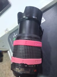 عدسة نيكون • ٥٥-٢٠٠ • زوم
