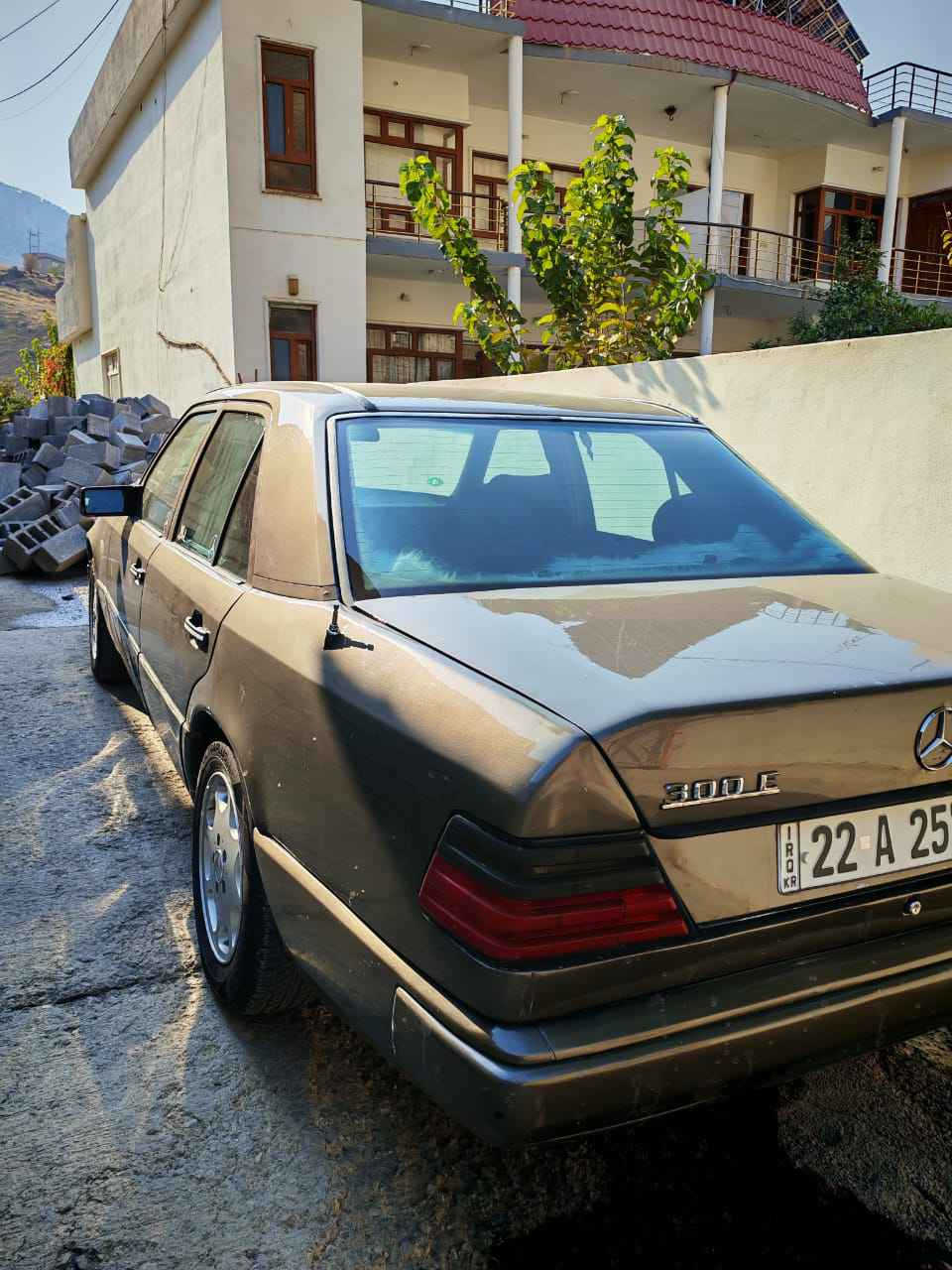 مارسیدس دب مودیل 1986 صبغ عام جمالی محرك 2.5 دیلکو دواخل جدید سنویە جدید حد 2029 رقم صاحب سیارە *********** سوران, أربيل
