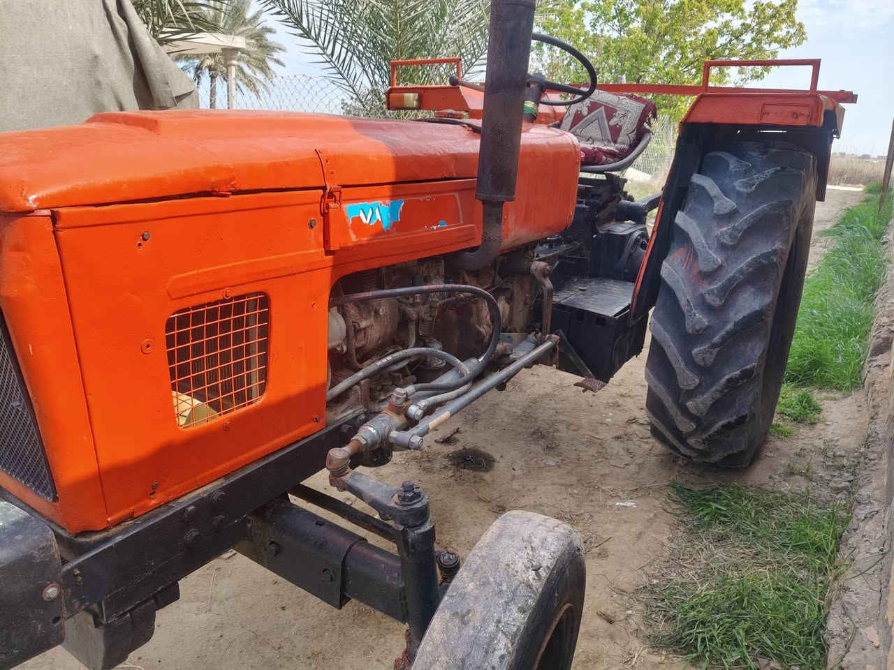 سلام عليكم عنتر البيع 86مكفوله كفاله عامه محرك جديد جهاز رفع جديد كير وضع شركه نكره سلف مابيه اي نقص مكان الحله سعرخاص الإتصال على الرقم ***********
