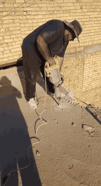 السلام عليكم كادر تفليش البيوت تفليش الرباطات وتكشير الجدران وقلع رضيات وكل ما يخص لتفليش هاذه رقمي ونتصل بخدمتك ***********
