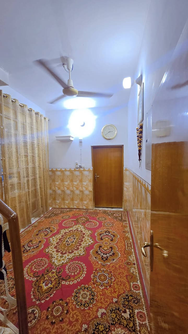 ✨🟤 الـدار للـبيـع 🟤✨ 

تفـاصـيـل الـدار : ▪️الـدار في حـي العـدالـه [شـارع 15] خلـف شـارع الجنـسيـه ▪️ المسـاحـه 100 متر ▪️طابقيـن ▪️غـرف نـوم 3  ▪️صـالـه 2 ▪️استقـبـال▪️مطبـخ ▪️صحيـات3 ▪️بنـاء 2016▪️الـواجـهه سيـراميـك . ✨ 

📍العنـوان ﴿مكـتب ابـو زيـد الكـنـبـي شـارع الجنسـيـه للتـواصـل اتصـل علـى الرقـم التـالي *********** أو زيارة مكـتبـنا 🌷. ﴾
