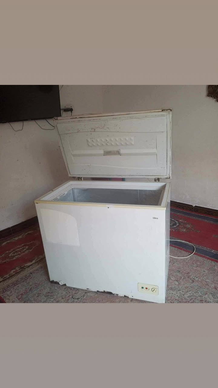 سلام عليكم غراض للبيع مكان بغداد الشعله للستفسار ***********
