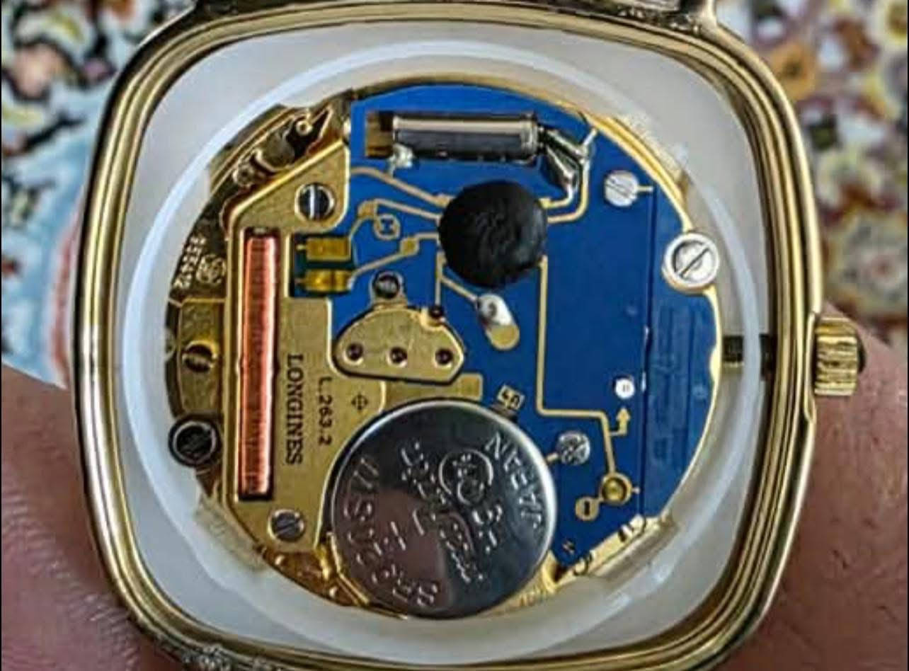 لونجين كوارتز نظافة كالجديد قطر 32 منفذ شهري بلادية بالكامل
220$ نهائي
واتساب ***********
