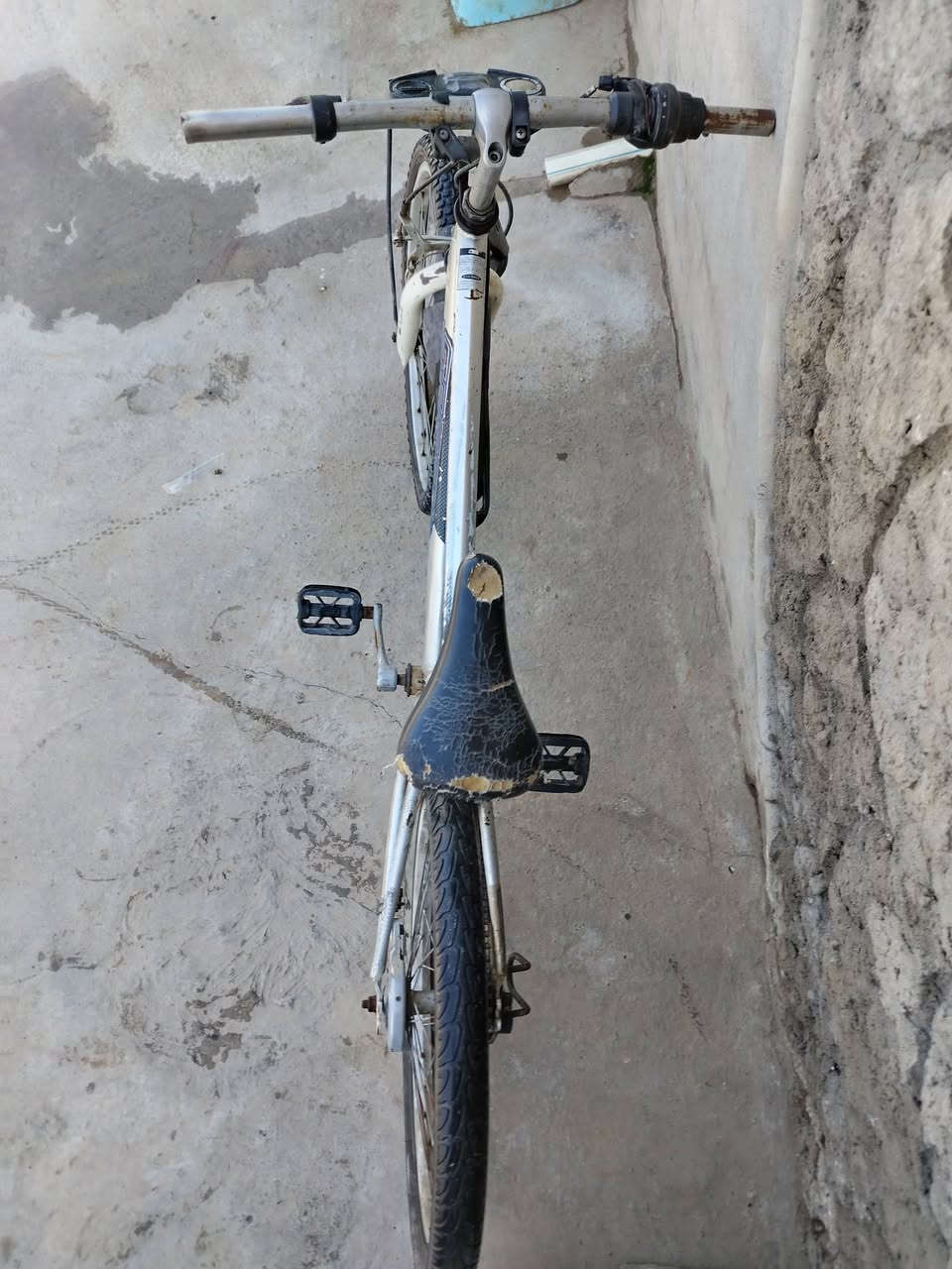 البايسكل للبيع العنوان موصل حي صدام السعر 35 وبي مجال ***********
