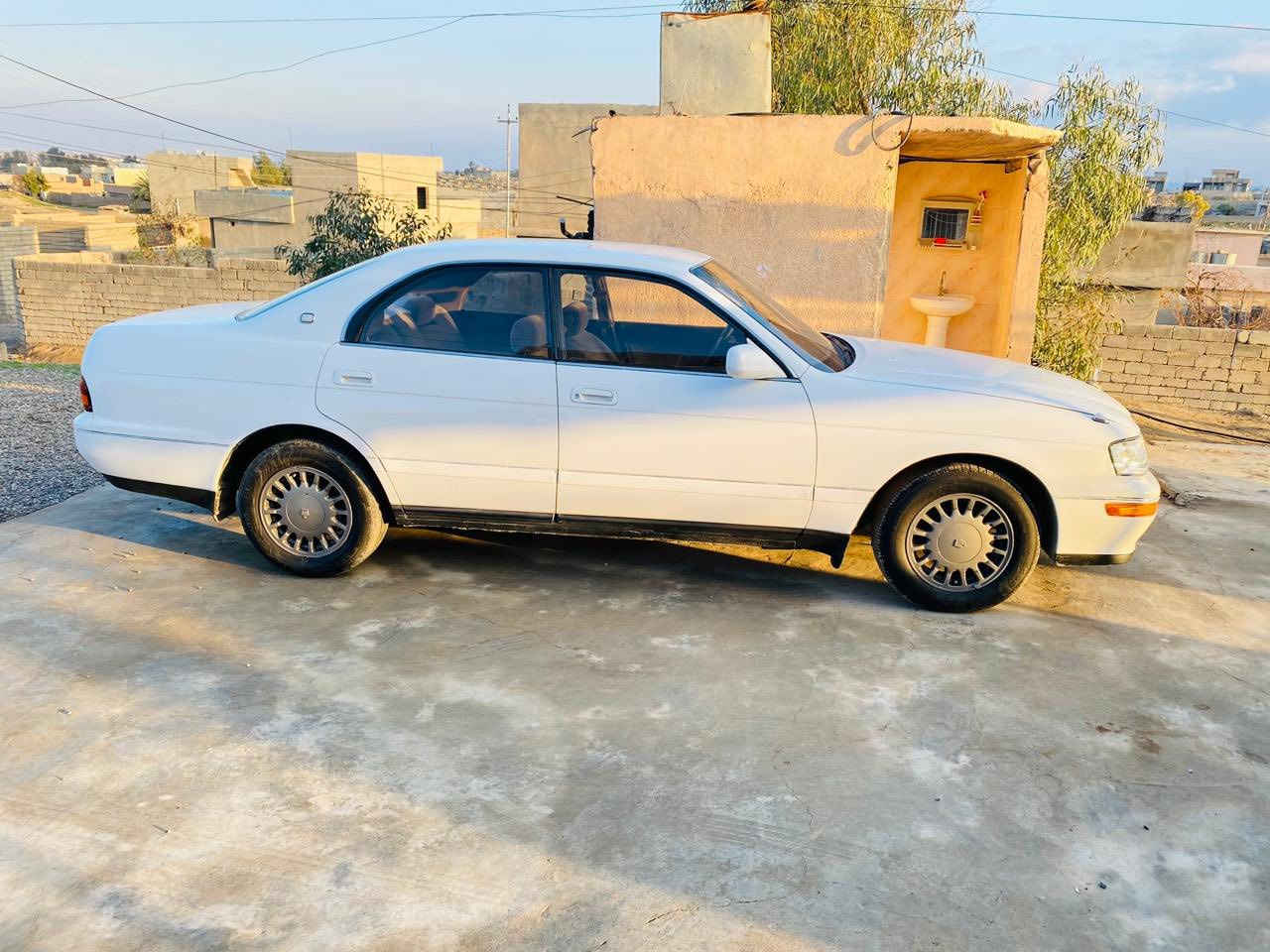 السلام عليكم سياره بطه متصل للبيع موديل 1992 محرك كير شرط تدفئه نار صدر تايرات كلو نضيف رقم نينوى الماني شرط التحويل بيها مكانين صبغ ازغار سعر62 وبيها مجال
اتصال***********
