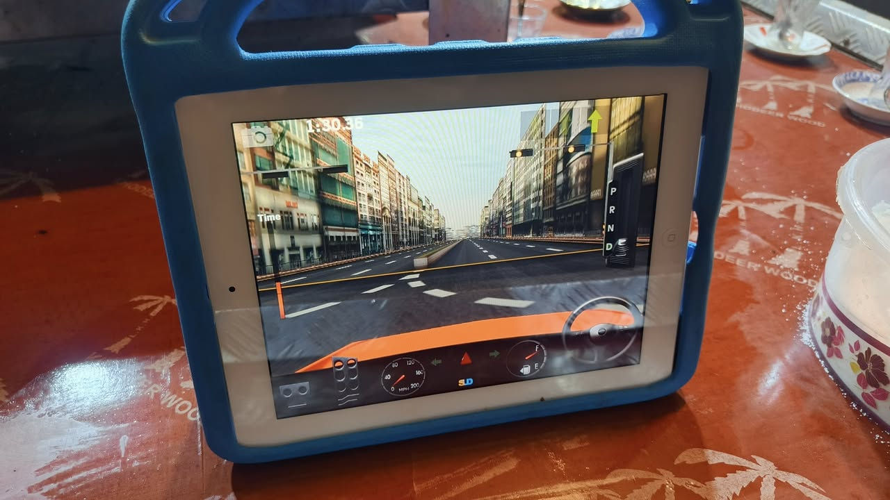 ايفون2 ابل ايباد الاصلي باله نضيف نضافه 90٪
السعر 55وبي مجال بصيط ***********العنوان كربلاء
