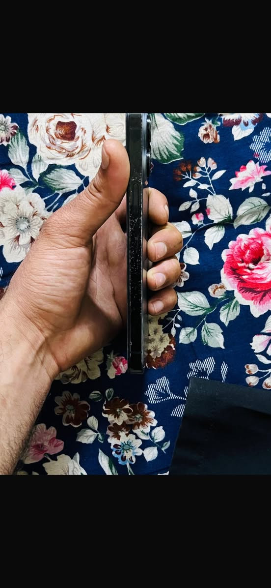 السلام عليكم
ايفون pro max 14 مبدل بطاريه وشاشه نوعية كلش حلوه ذاكرة 128 فطر بالشاشه ميبين وممأثر عاللمس وفطر بالضهر نفس مموضح
بالصور السعر 500
