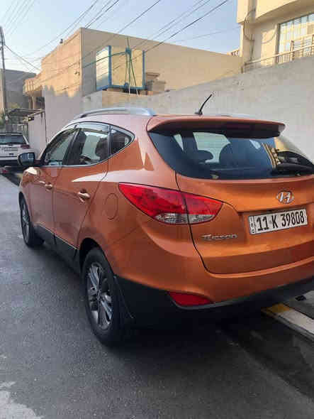 السلام عليكم … توسان خليجيه موديل 2014 مكفول من الصبغ والتبديل والضربه محرك 2000  بلادي ماشي 146 الف السياره جاهز مابيها اي نقص وبسمي مكان السياره بغداد اليرموك السعر ١٤٦٠٠ الف وبيها مجال حيل قليل اي استفسار اني حاضر الكشر بي ملاحضات موضح بالصور اي 
***********
***********
السعر المطلوب ١٤٦٠٠
