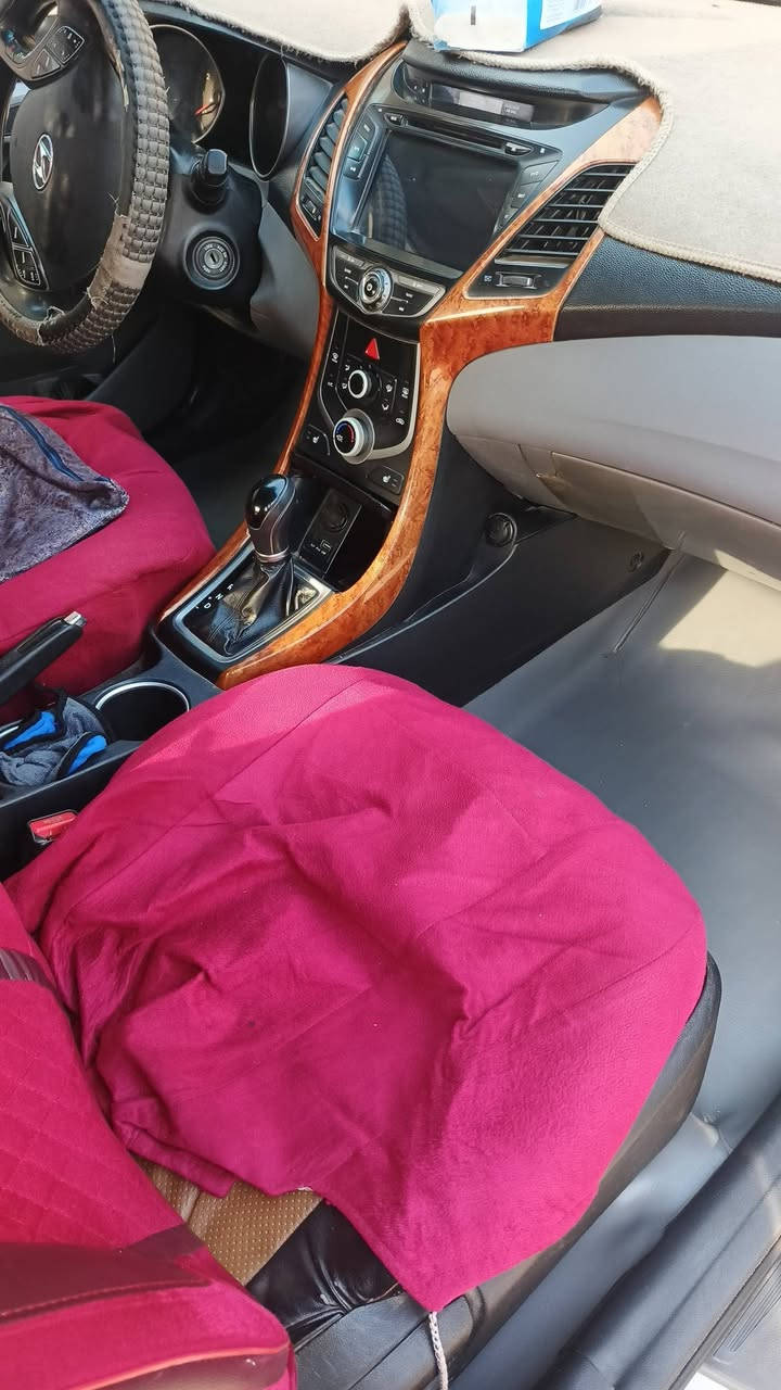 سلام عليكم الانتره امريكي موديل 14 سياره حلوه ونضيفه انضف من صور بيع فقط محرك كير خير من الله السعر 115 وبيهه مجال المكان اللطيفيه او المحموديه رقم صاحب سياره ‏‪***********‬‏@‏‪***********‬‏
